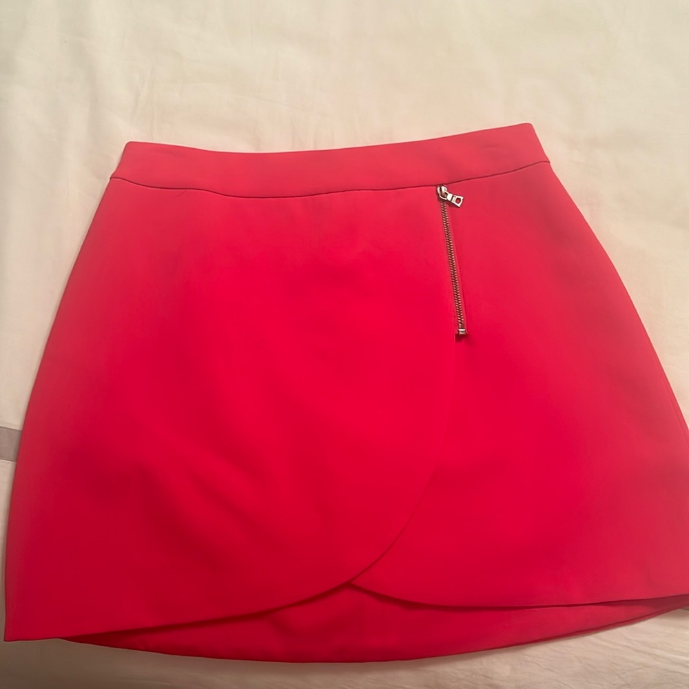 Alice and Olivia Pink Asymmetrical Zipper Detail Mini Skirf